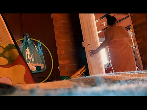 ❤️ ბიძაჩემი მიყვება შხაპში, ის მეჯახება, სანამ შხაპს ვიღებ. ❤️  სექსი ka.rexporn-com.ru ❌